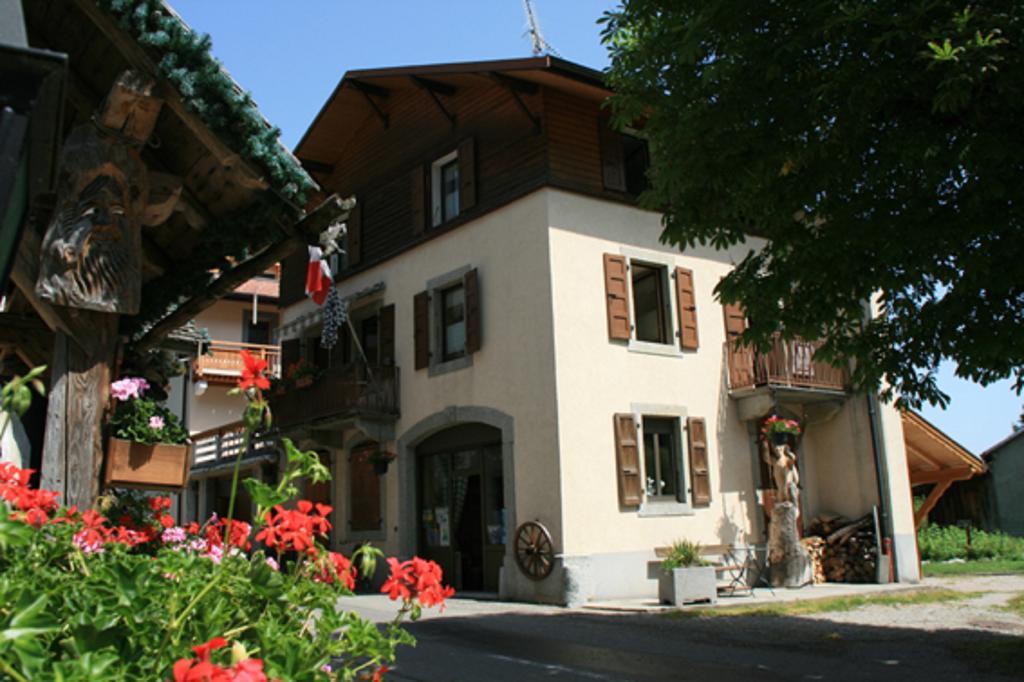 Appartement Zian Justine Lullin Zewnętrze zdjęcie